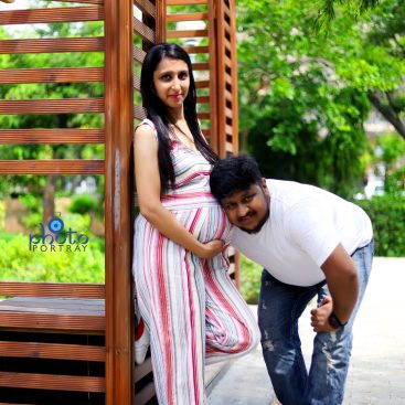 maternity pose